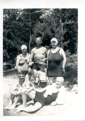 Irene (Patterson) Wilkinson, Reg Wilkinson, Annie (Wilkinson) Lewis - on the ground - Roland Lewis, E. J. Lewis - child is John Lewis (son of Roland).jpg