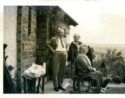 Labelled Uncle Jeff, mother, and Janet - Janet is Jeff's daughter but not sure who mother refers to.jpg