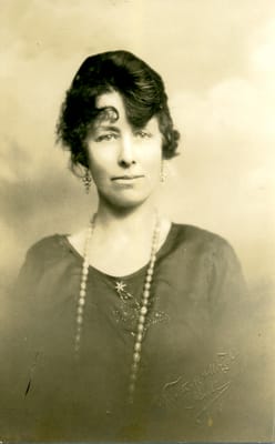 Nell (Meadows) Lewis or Helen (Nellie) Hawkins Lewis.jpg