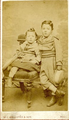 unlabelled, but believe standing is Ernest John Lewis and seated is brother Frank.jpg