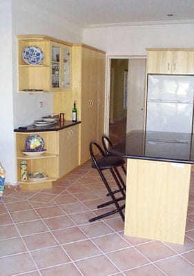 Bkitchen3.jpg