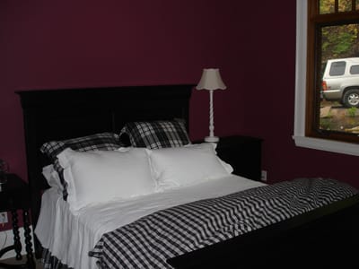 Guest Bedroom 1.jpg