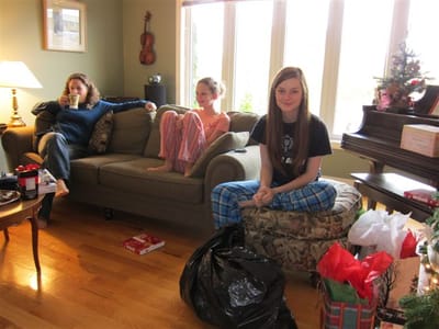 A002 Opening pressies.jpg