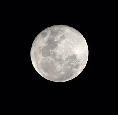 moon.jpg