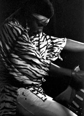 c1984_541.jpg