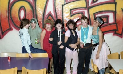 c1985_380.jpg