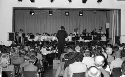 1985_589.jpg