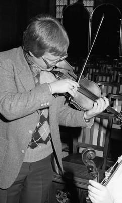 1985_642.jpg