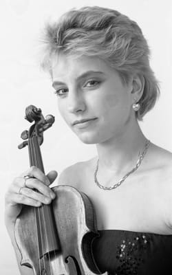 c1986_893.jpg