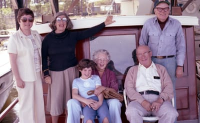 Family c 1979275.jpg