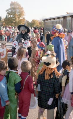 c1985_372.jpg