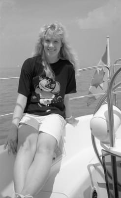 1988_900.jpg