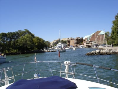 16 Bronte river entrance.jpg