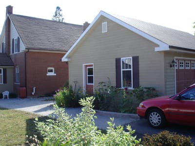 33 Studio and house 2005.JPG
