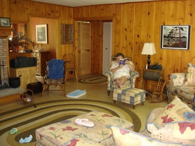 13 Living room.JPG