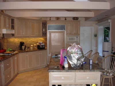 10 Kitchen.JPG