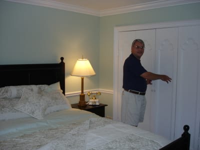 24 Spare Bedroom.JPG
