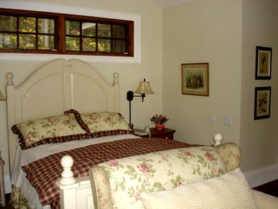021 Master bedroom 1.jpg