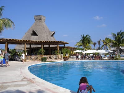 025f Towel and Games centre .JPG