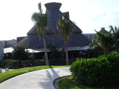 025w Del Lago Restaurant.JPG