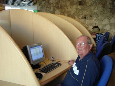 026c Cyber Cafe.JPG
