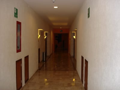 026n Outside hallway.JPG
