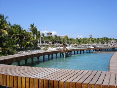 072 Dolphon Pool.JPG