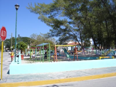 120 Pto Moreles town plaza.JPG