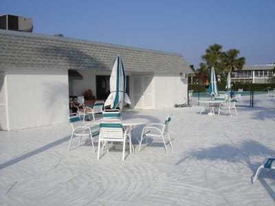 A015 POOL DECK.JPG