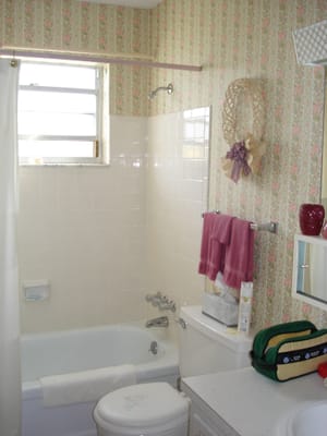 A022 GUEST BATH.JPG