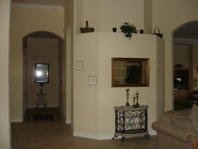 A024 HALLWAY.JPG