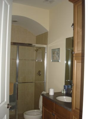 A028 ENSUITE.JPG