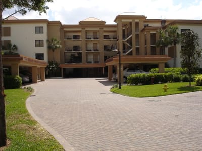 A059 THE BUILDING.JPG