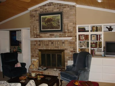 A029 LIVING ROOM.JPG