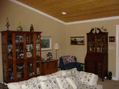 A030 LIVING ROOM.JPG