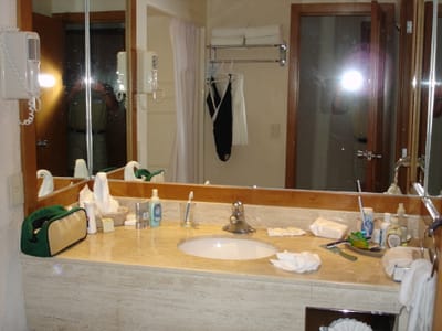 A033 SUITE.JPG