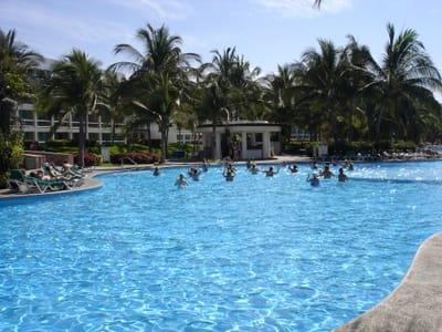 A045 POOL.JPG