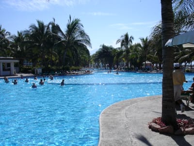 A046 POOL.JPG