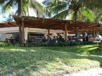 A048 POOL TUMTAH.JPG