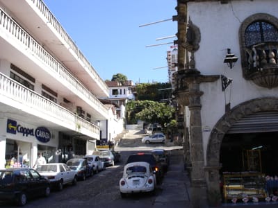 A168 CENTRO SHOPS.JPG