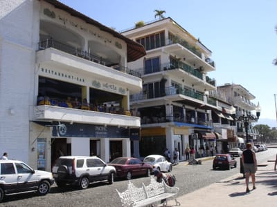 A171 MALECON SHOPS.JPG