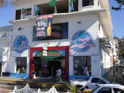 A183 SENOR FROGS.JPG