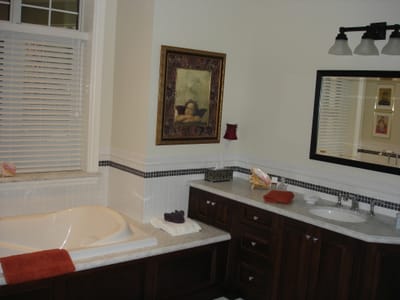 A028 QUEENS BATH.JPG