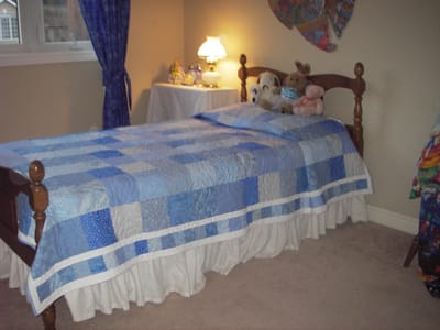 A037 Emma's bed.JPG