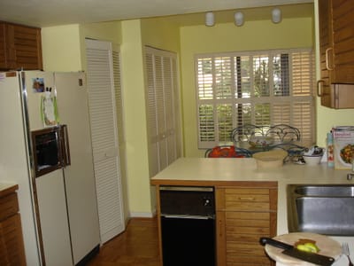 A052 Kitchen.JPG
