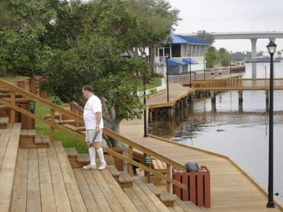 A076 Riverwalk.JPG