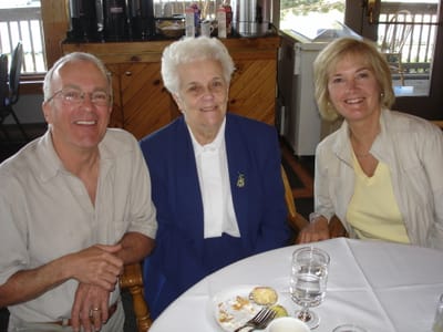 A028 Gary, Pam & Mom.JPG