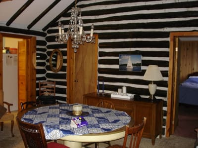 185 Dining Room.JPG