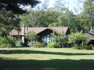 205 Len's cottage 2006.JPG