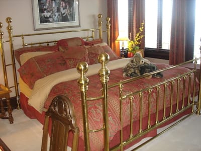 A-254 Guest bedroom.JPG